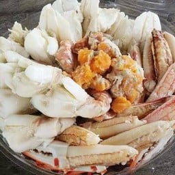 ปูม้านึ่งแกะพร้อมทาน