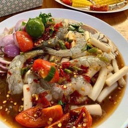 ยำไหลบัวกุ้งสด