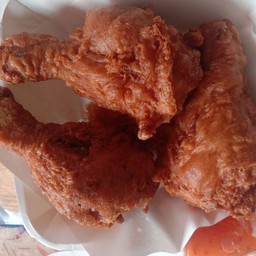 น่องใหญ่ทอด 3 ชิ้น