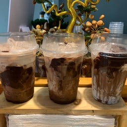 ซ่อนกลิ่น ร้านซ่อนกลิ่น ตลาดเจริญศรี