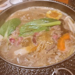 Koukyuu-nabe By Sushi Yanagi
