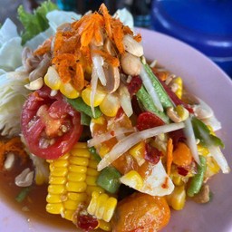 ยำข้าวโพดไข่เค็ม