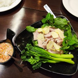 หมูมะนาว 