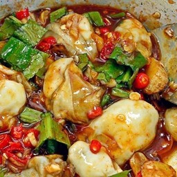 ยำหอยนางรมทรงเครื่อง