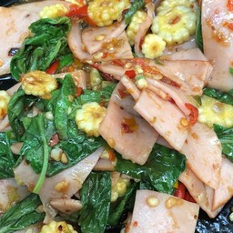 กระเพราแฮมข้าวสวยร้อนๆ