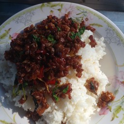 แม่อุ๊ตามสั่ง&ส้มตำไก่ย่าง