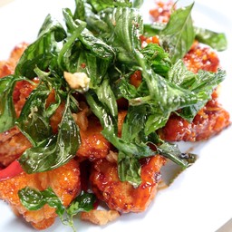 เนื้อไก่คั่วพริกเผา