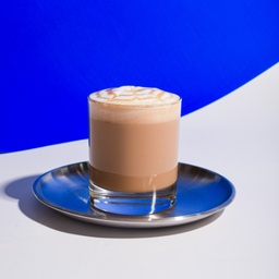 คาราเมลมัคคีอาโต้ร้อน