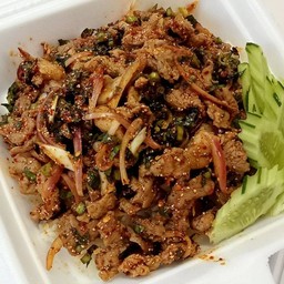 ข้าวราดคั่วน้ำตกหมู