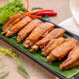 ปีกไก่ทอดน้ำปลา