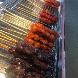 ไก่ย่าง นัวร์ปาก💋 ตลาดเปิดท้ายทางรถไฟ (เจริญทรัพย์)