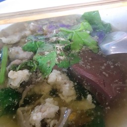พ้งข้าวเลือดหมู
