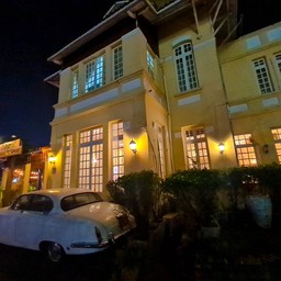Kualao Restaurant ຮ້ານອາຫານ ຄົວລາວ