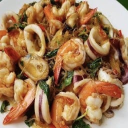 กะเพราบ้านเรา