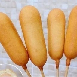 คอร์นด็อกใส้กรอกชีส รสเนย(ไม้ใหญ่)