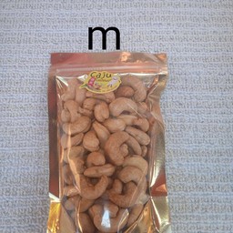เม็ดมะม่วงหิมพานต์ m