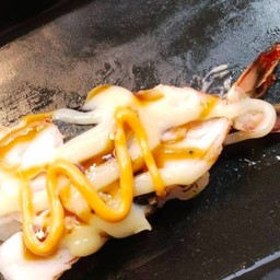 ซูชิข้าวปั้นหน้ากุ้งเบิร์นไฟ