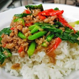 ข้าวคะน้าหมูสับ