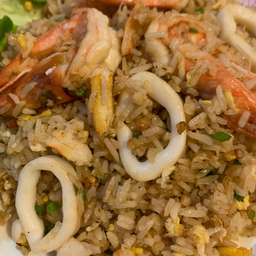 ข้าวผัดทะเล