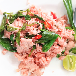 ข้าวผัดหมูเต้าหู้หยี้