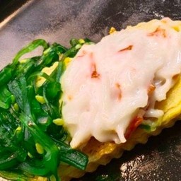 ซูชิไข่หวานยำสาหร่ายสลัดปูอัด