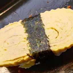 ซูชิข้าวปั้นไข่หวาน