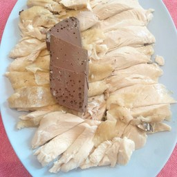 ไก่ต้มจานเล็ก