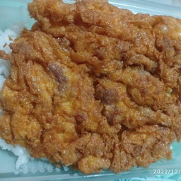 ข้าวไข่เจียวหมูสับแน่นๆ