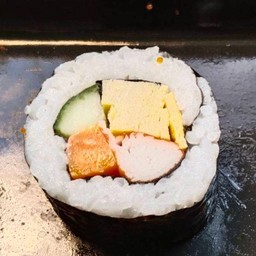 ซูชิข้าวสาหร่ายมากิ