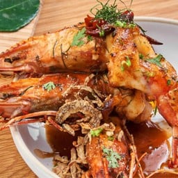 กุ้งลายเสือราดซอส Xo