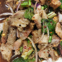 น้ำตกหมู