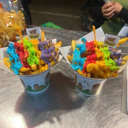 เฟรนช์ฟรายส์ดิปชีสมิกเรนโบ