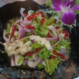 ยำเล็บมือนาง