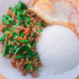 ข้าวกะเพราหมูสับ