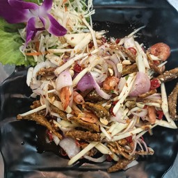 ยำมะม่วง/ปลากรอบ