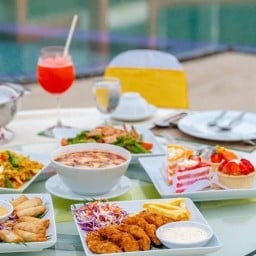 ร้านอาหารสายชล