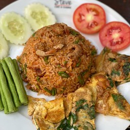 ข้าวผัดน้ำพริกเผา
