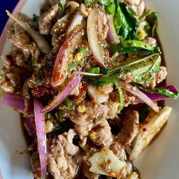 น้ำตกหมู