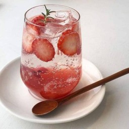Strawberry soda