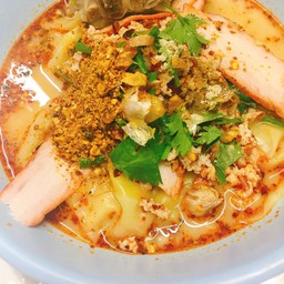 บะหมี่หมูแดงต้มยำน้ำ
