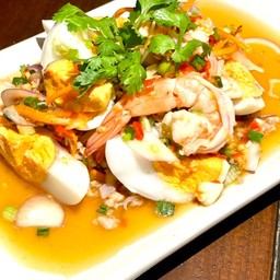 ยำไข่ต้ม