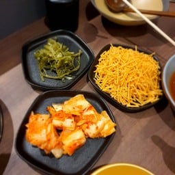 เครื่องเคียงกรุบกรอบแกล้ม mageoli