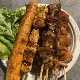 สถานีหม่าล่า80พรรษา สนาม80พรรษา