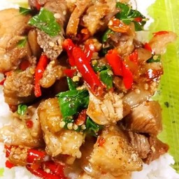 ข้าวกระเพราขาหมู