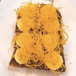 ปังปิ้งกล้วยหอม+ฝอยทองราดช็อกโกแลต