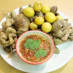 เครื่องในไก่ต้มรวมชุดใหญ่ ตับ ไต ไข่อ่อน พวงไข่อ่อน(ฮ้วนไข่อ่อน)