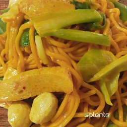 ผัดซีอิ๊วโบราณเส้นเหลืิอง