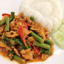 ข้าวราดพริกแกงหมู
