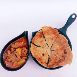 โรตี แกงเนื้อ