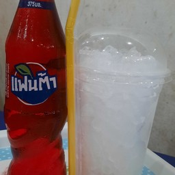 เเฟนต้า..น้ำเเดง..เเยกน้ำเเก้วโอ่ง